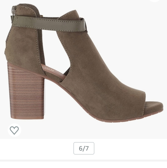 NWOT Olive Hit Hooded Bootie Ankle Boot - Picture 3 of 9